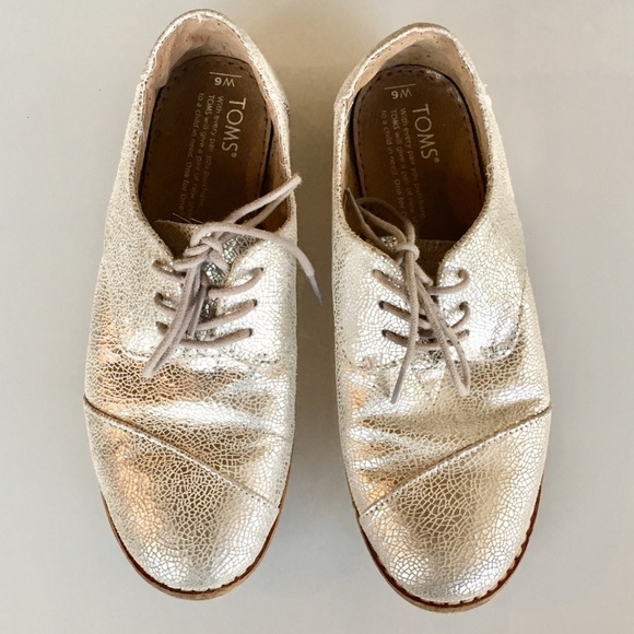 Toms crackle silver brogues - Picture 4 of 9